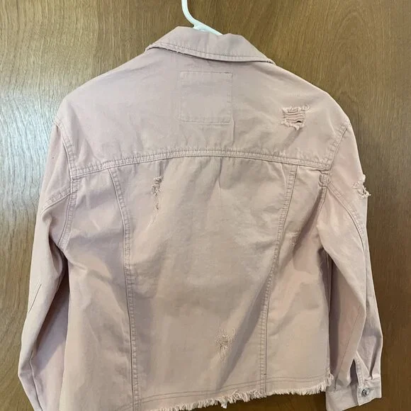Bershka Denim Women’s Distressed Button Up Jean Jacket Size XS Light Pink EUC - Picture 4 of 6
